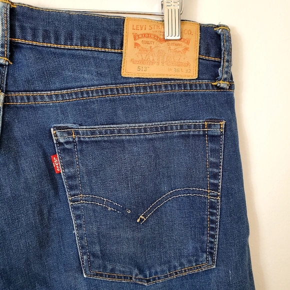 Levi’s 513™ Slim Straight Lightweight Jeans - Picture 5 of 12